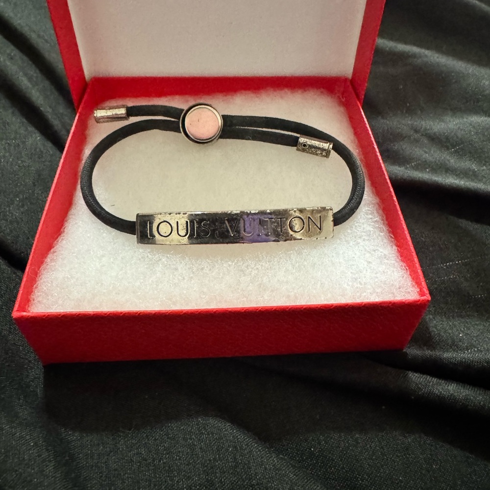 louis vuitton bracelet m67417 bracelet - Picture 3 of 7
